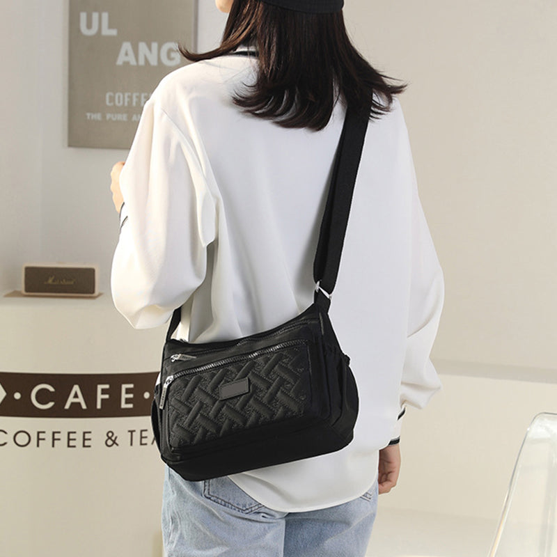 BowLift | Elegant with functionality with the luxury shoulder bag
