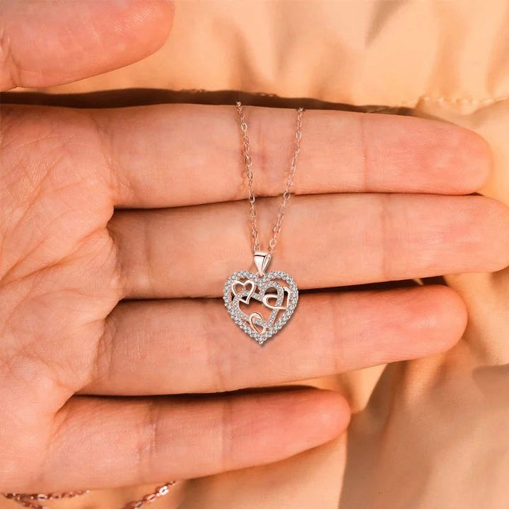 BowLift | Necklace with interlocking hearts