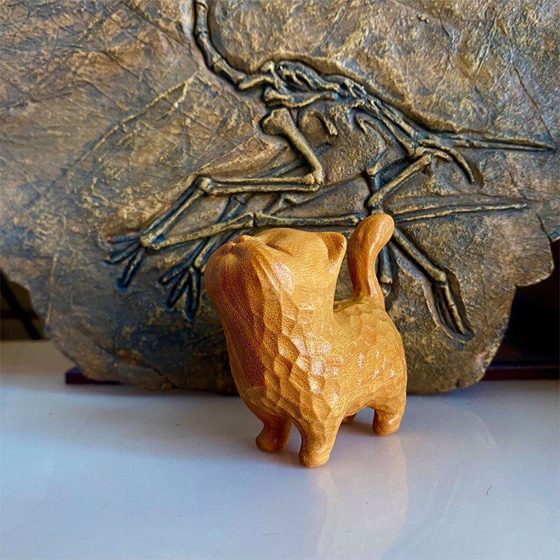 BowLift | Small cute wooden cat