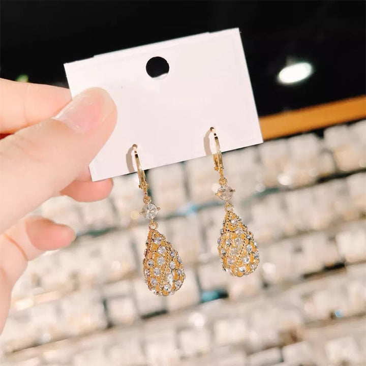 Fashionable Diamond Water Drop Earrings Bowlift