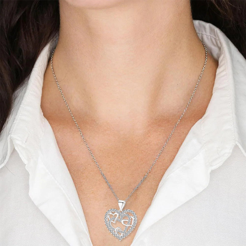 BowLift | Necklace with interlocking hearts