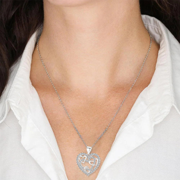 BowLift | Necklace with interlocking hearts