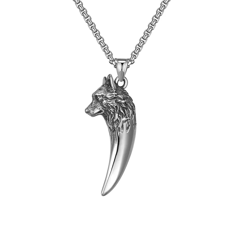 BowLift | Wolf's Head Necklace made of Titanium Steel