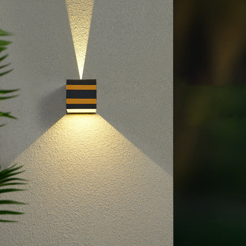 Outdoor Minimalist Square Cube Aluminum Waterproof LED Wall Sconce Lamp | Bowlift