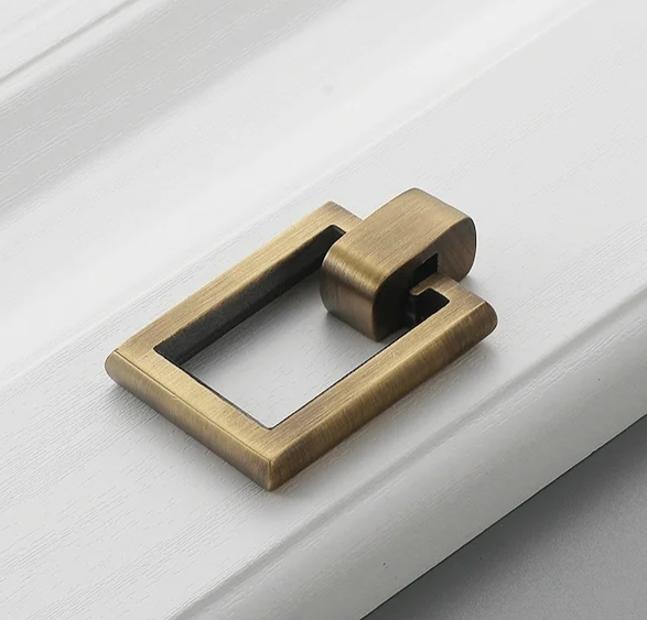 Bronvella ArcRetro Furniture Handle in Antique Copper Bowlift