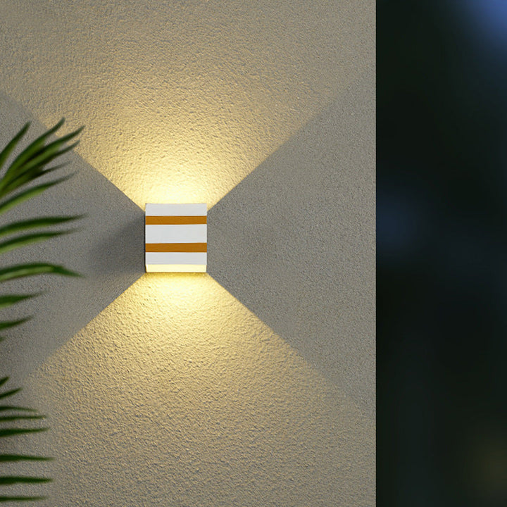 Outdoor Minimalist Square Cube Aluminum Waterproof LED Wall Sconce Lamp | Bowlift