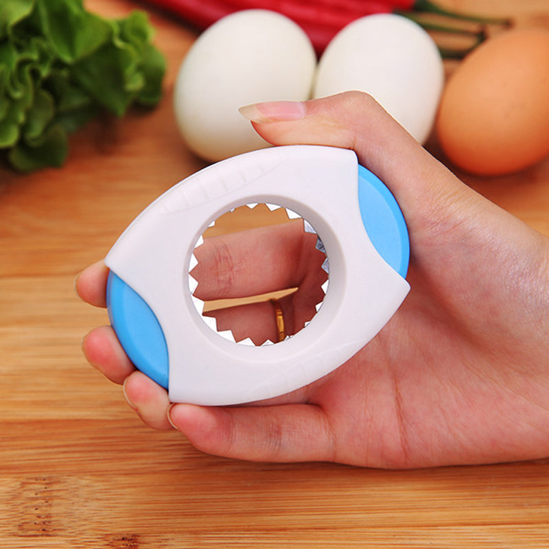 BowLift | Eggshell opener for the kitchen