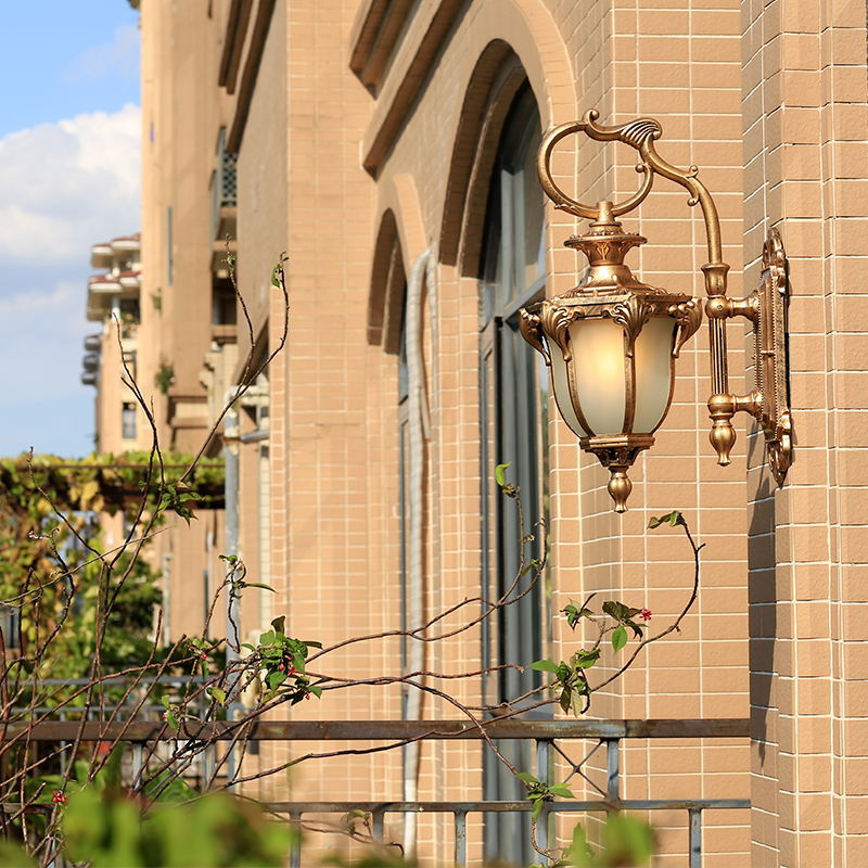 European Retro Aluminum Glass Carved Lantern 1-Light Outdoor Waterproof Wall Sconce Lamp | Bowlift
