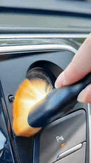 BowLift | Car Interior Cleaning Fluff Brush