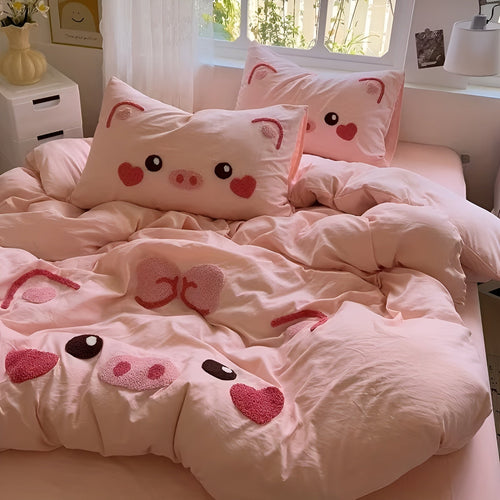 Bedding set with Cute Piglet motif – Soft and Cozy | Perfect for children's room | Bowlift