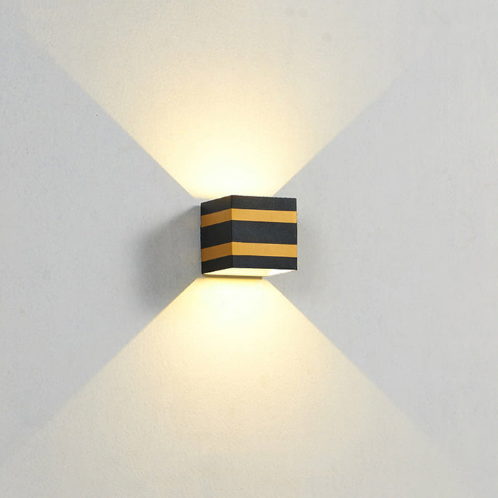 Outdoor Minimalist Square Cube Aluminum Waterproof LED Wall Sconce Lamp | Bowlift