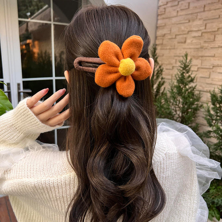 Elegant Plush Flower Hairpins Bowlift