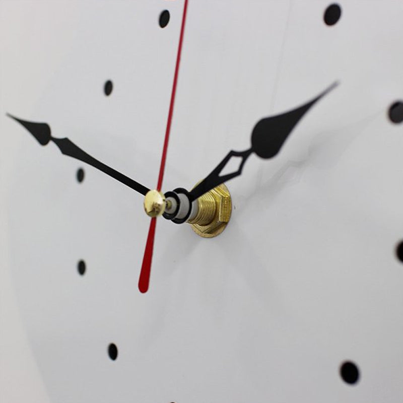 Nordic Cat Wagging Tail Wall Clock | Bowlift