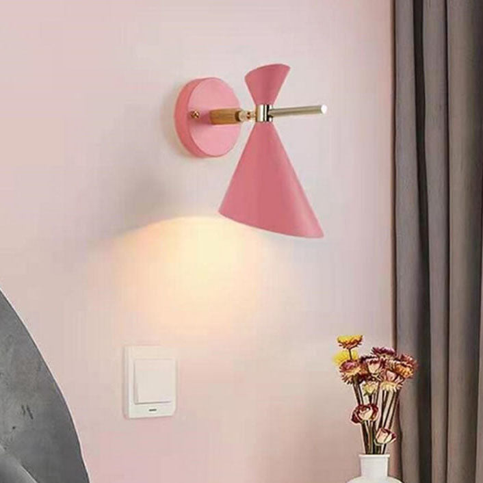 BowLift | NordicElegance Wall Light - Minimalistic horn-shaped LED wall light