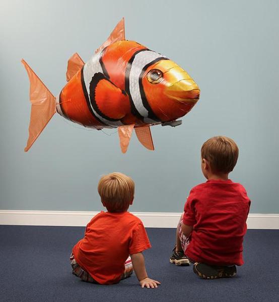 Air Shark - The Remote Controlled Fish Blimp | Bowlift