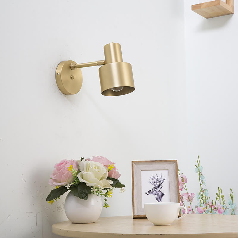 Modern Gold Wall Lamp - Minimalist Metal Design for Luxury Interiors | Bowlift