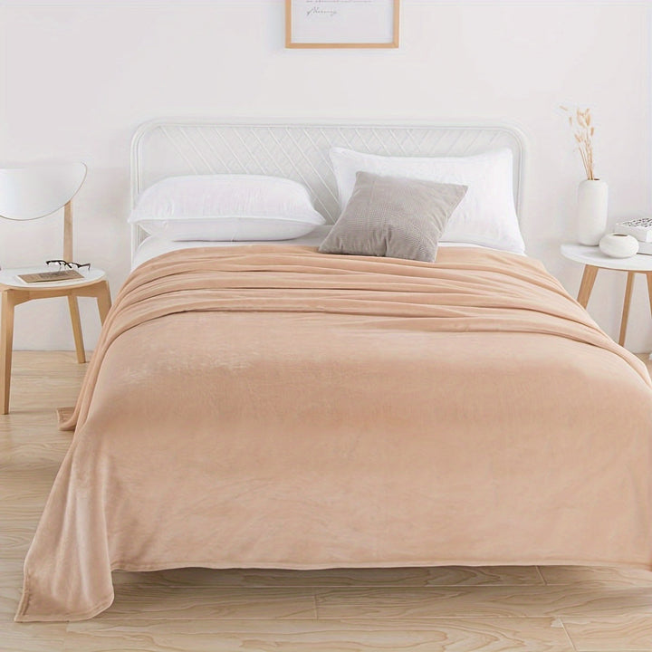 LuxeSoft – Premium Flannel Fleece Blanket for Ultimate Comfort Bowlift