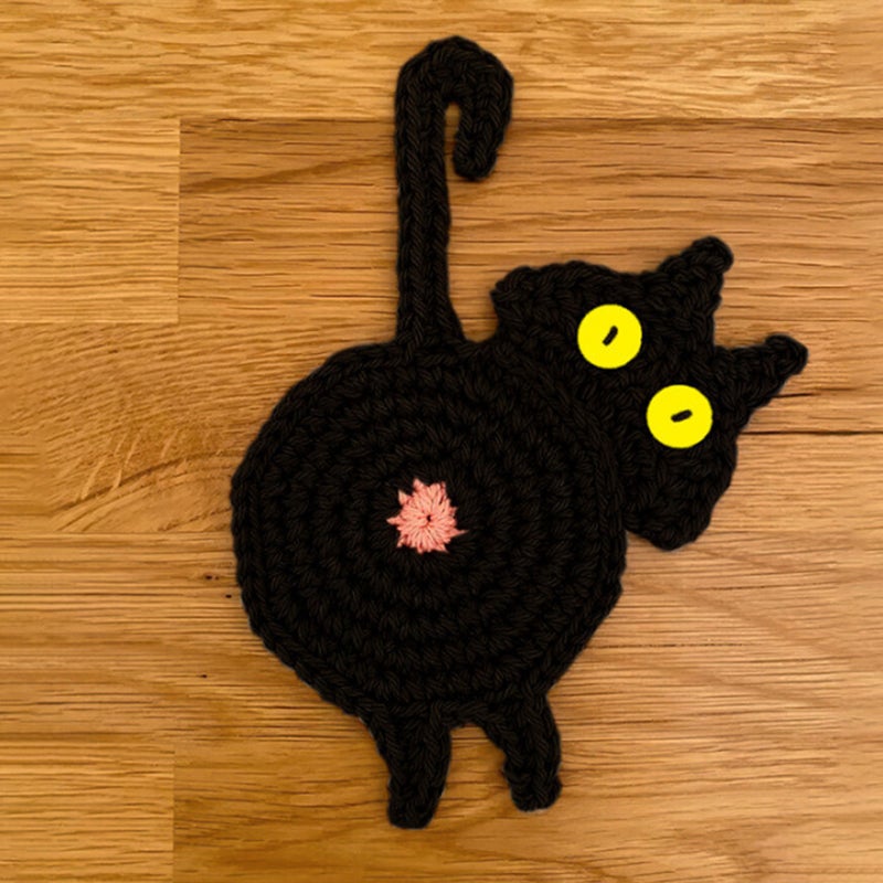 BowLift | Sweet knitted kitten butt coasters