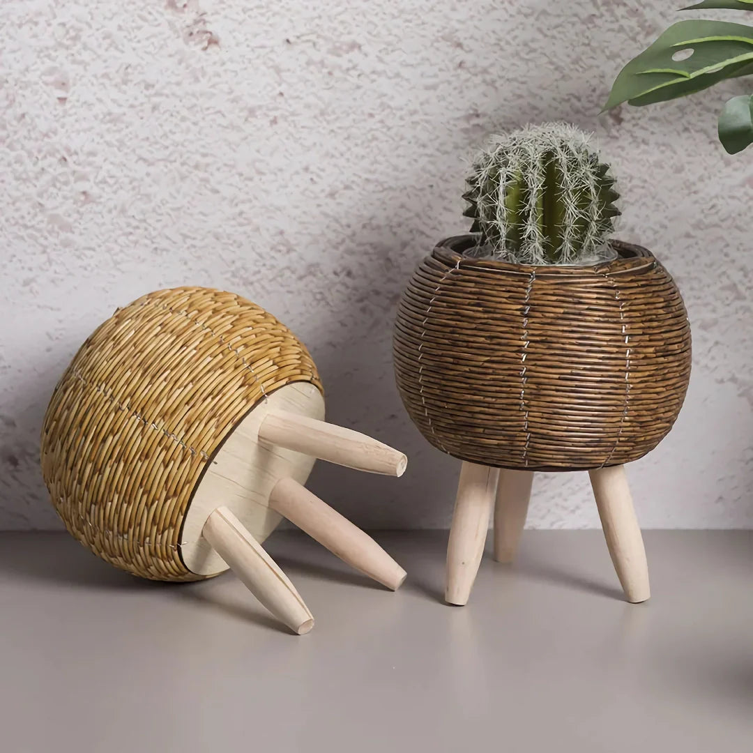 BowLift | Vintage Imitation Rattan Flower Stand with Wooden Legs