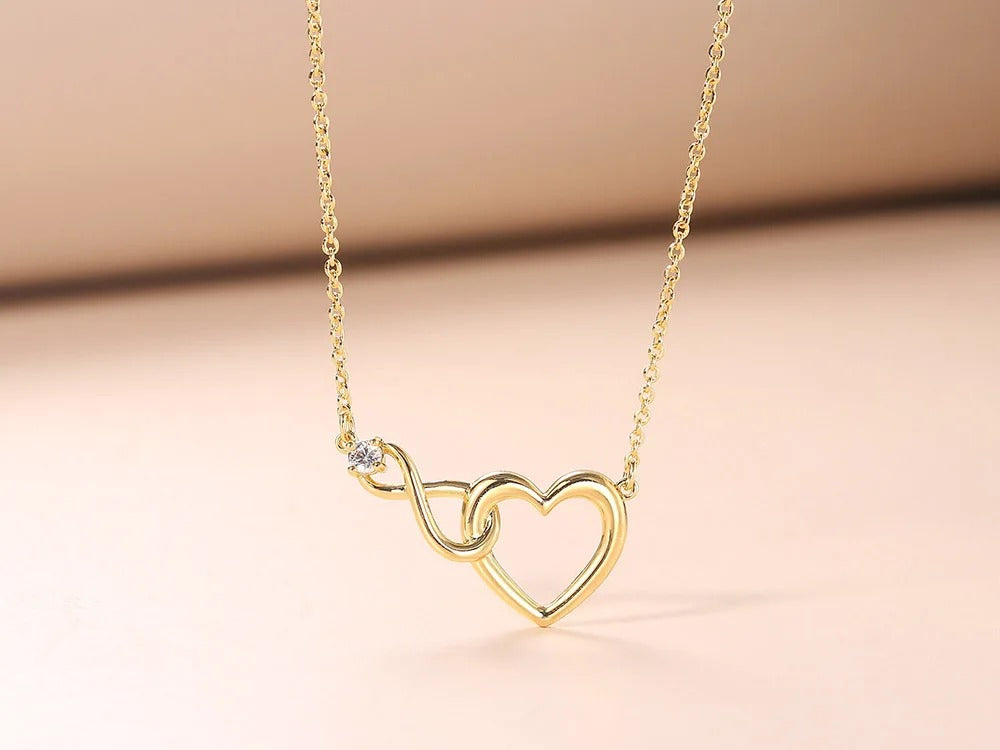 HeartBond Necklace – Timeless Jewelry of Connected Love Bowlift