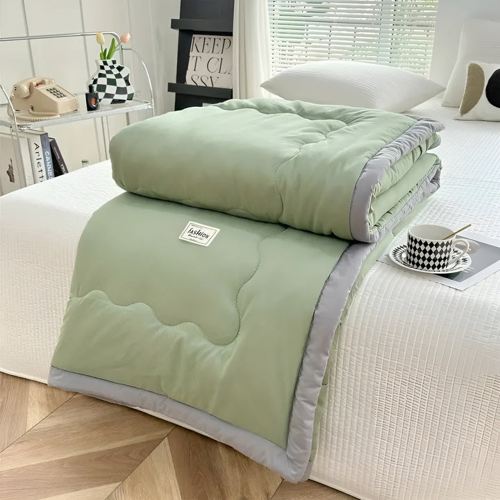 Light duvet for summer – BreathaBowlifte & Versatile | For sofa, bed & travel | Bowlift
