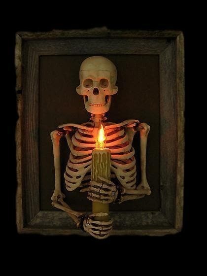 BowLift | Haunted house skull halloween decoration