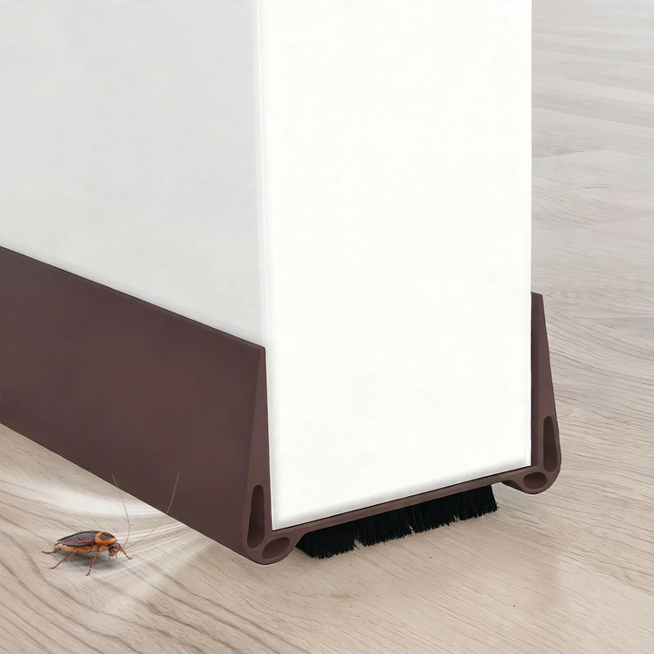 U-shaped door bottom seal with felt