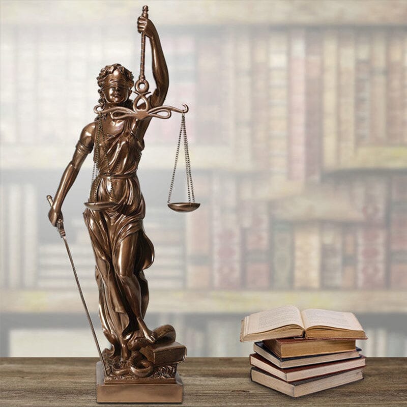 BowLift | Decorative statue of the Goddess of Justice
