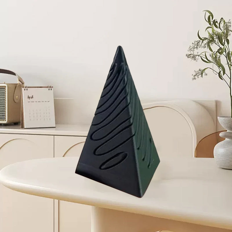 BowLift | Impossible Pyramid Passage Sculpture