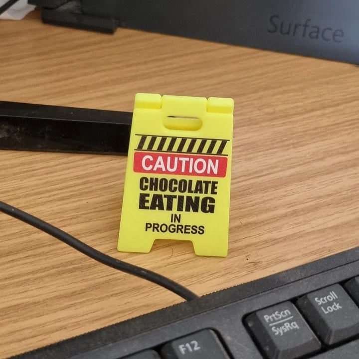 BowLift | Funny Desk Hazard-Warning Sign