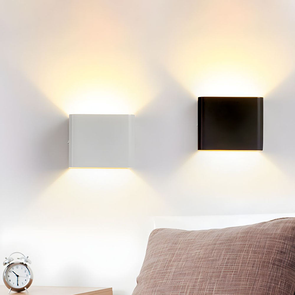 BowLift | Luxury Cube-shaped Wall Lamp Modern Design for Stylish Mood Lighting