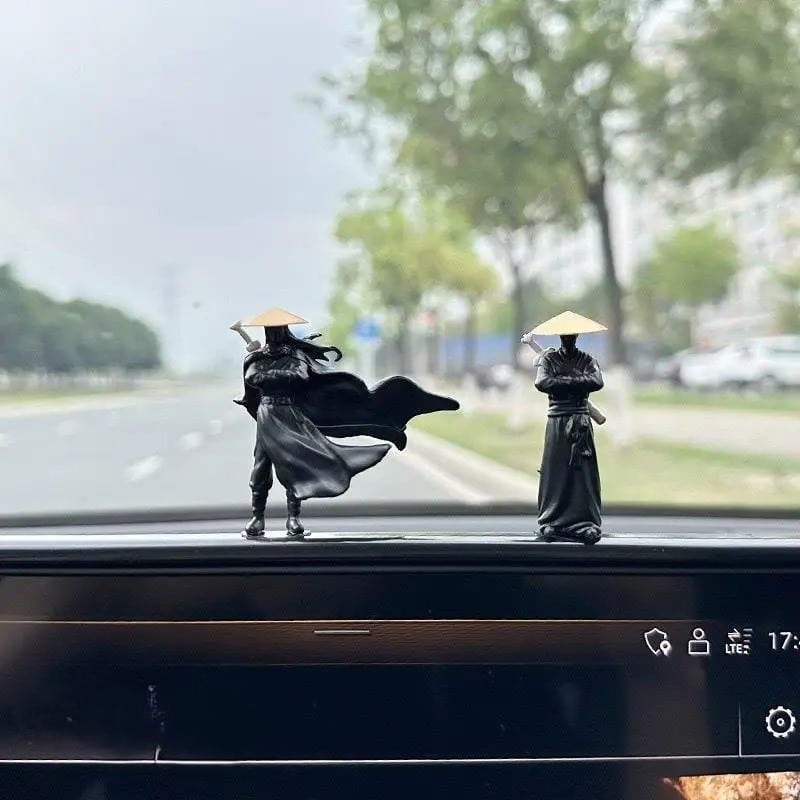BowLift | Knight Wanderer for Car Decoration