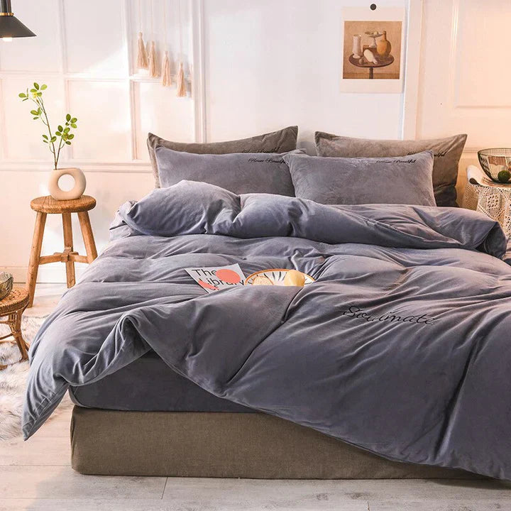 VeloursNight – Luxury Duvet Cover for Ultimate Comfort Bowlift