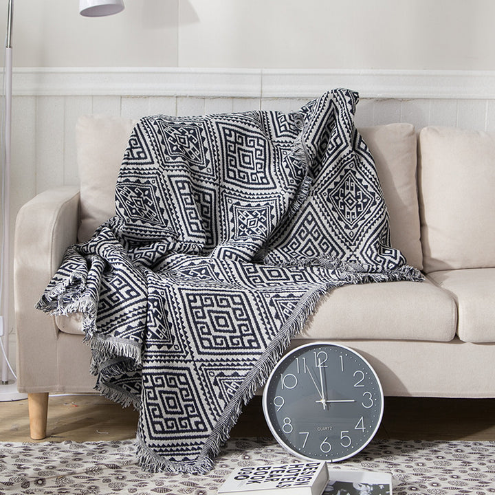 Geometric Patterned Throw Blanket