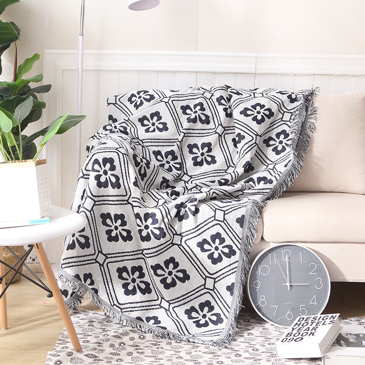 Floral Patterned Throw Blanket
