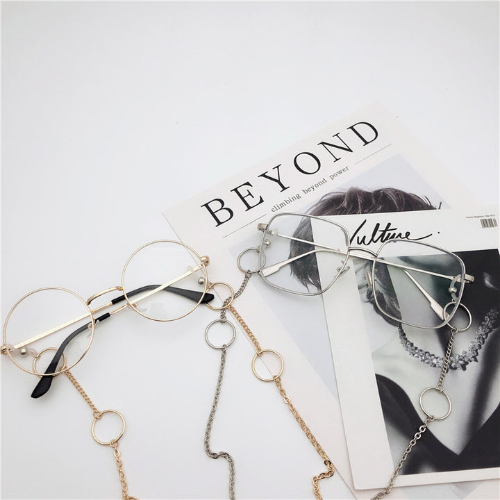 Chic Metal Eyewear Chain Bowlift