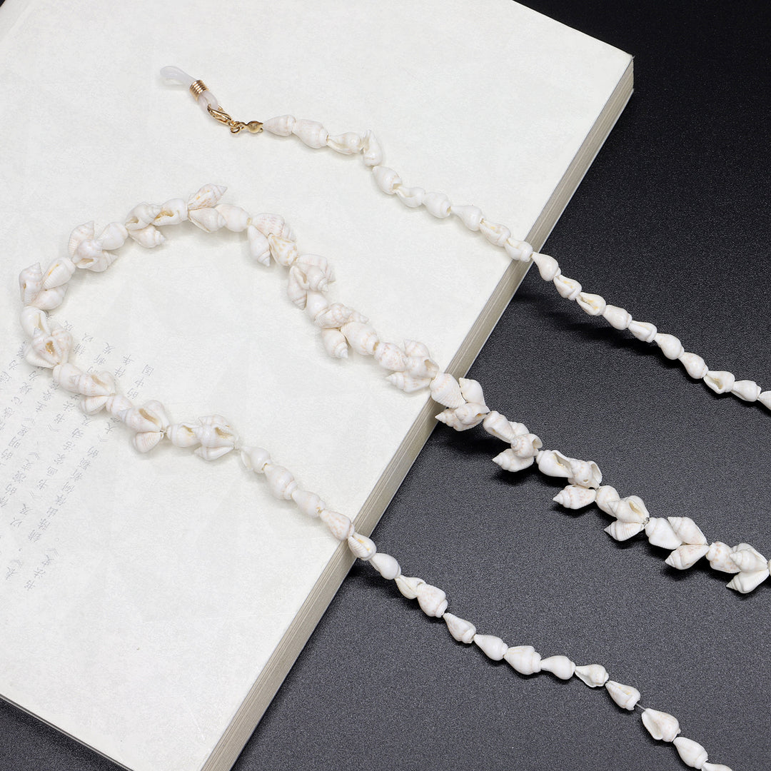 Beaded Eyewear Chain Bowlift