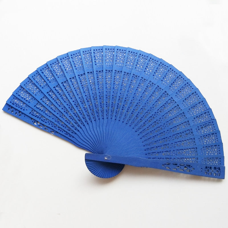 Ladies elegant and artful fan Bowlift