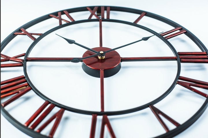 BowLift | Large Retro Wall Clock made of Iron - Timeless Elegance