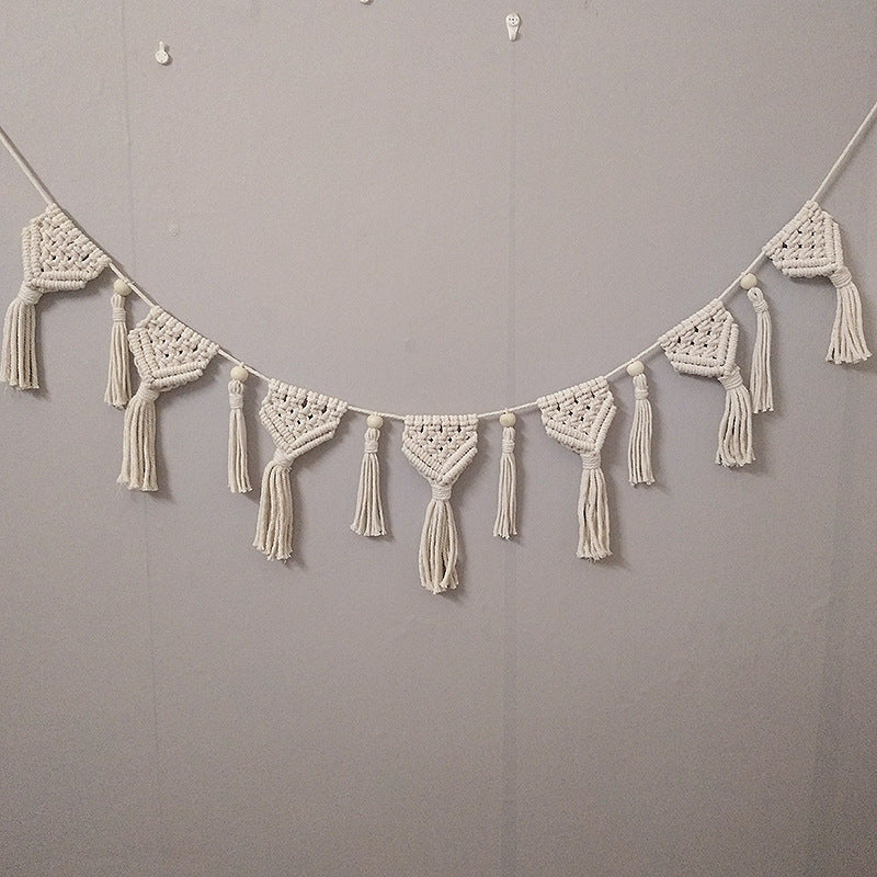 Macramé Decorative Wall Garland Bowlift