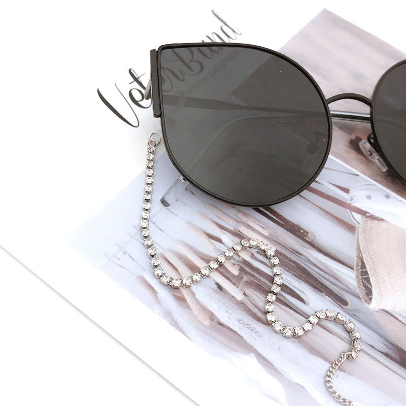 Deluxe Rhinestone Eyewear Chain Bowlift