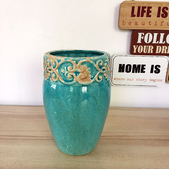 Domestic Flower Vase Bowlift