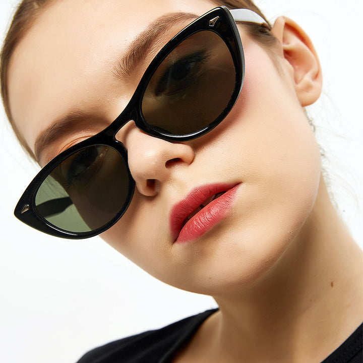 Women's Cat-Eye Sunglasses with Fashionable Design and UV Protection Bowlift