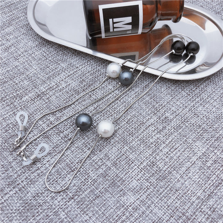 Elegant Bead-Accented Eyewear Chain Bowlift