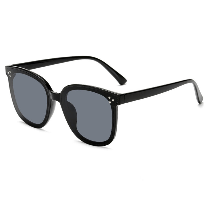 Women’s sunglasses in elegant design with high-quality UV protection lenses Bowlift
