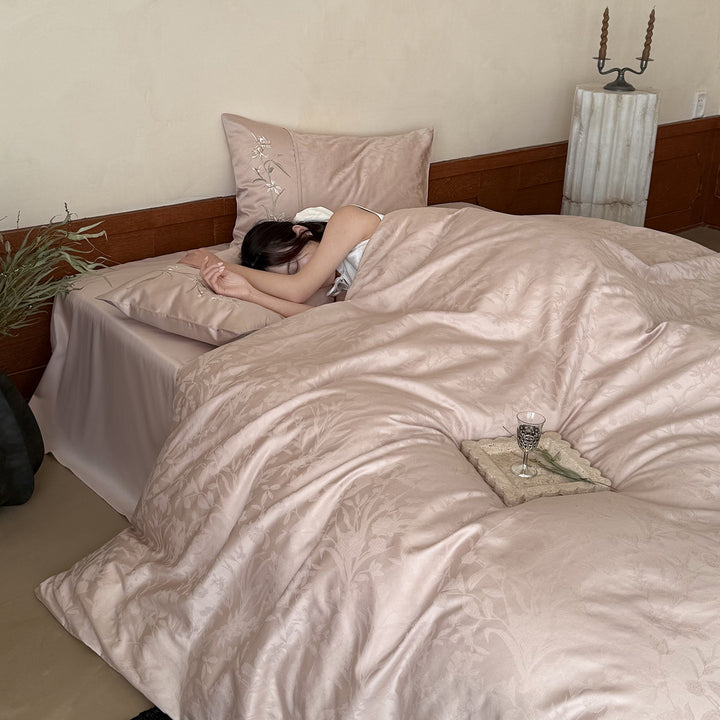 Cotton bedding set, 100 thread count, long staple cotton
