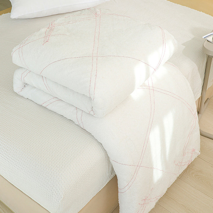 All-season blanket with temperature control