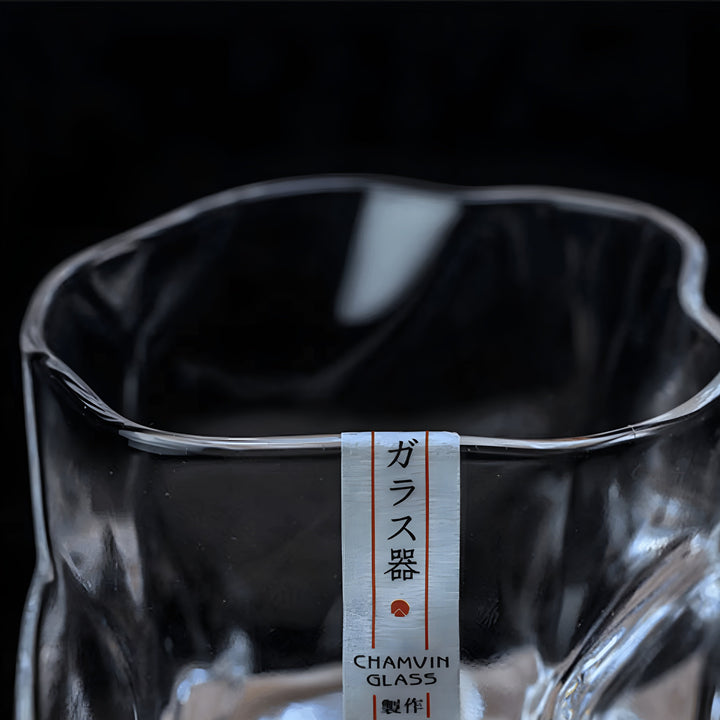 Whiskey glass in Edo Kiriko style – Handcut with unique crumple design | Bowlift
