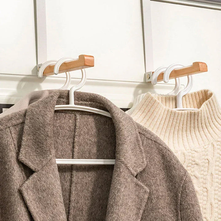 BowLift | HangClothes – The foldable premium door hook!