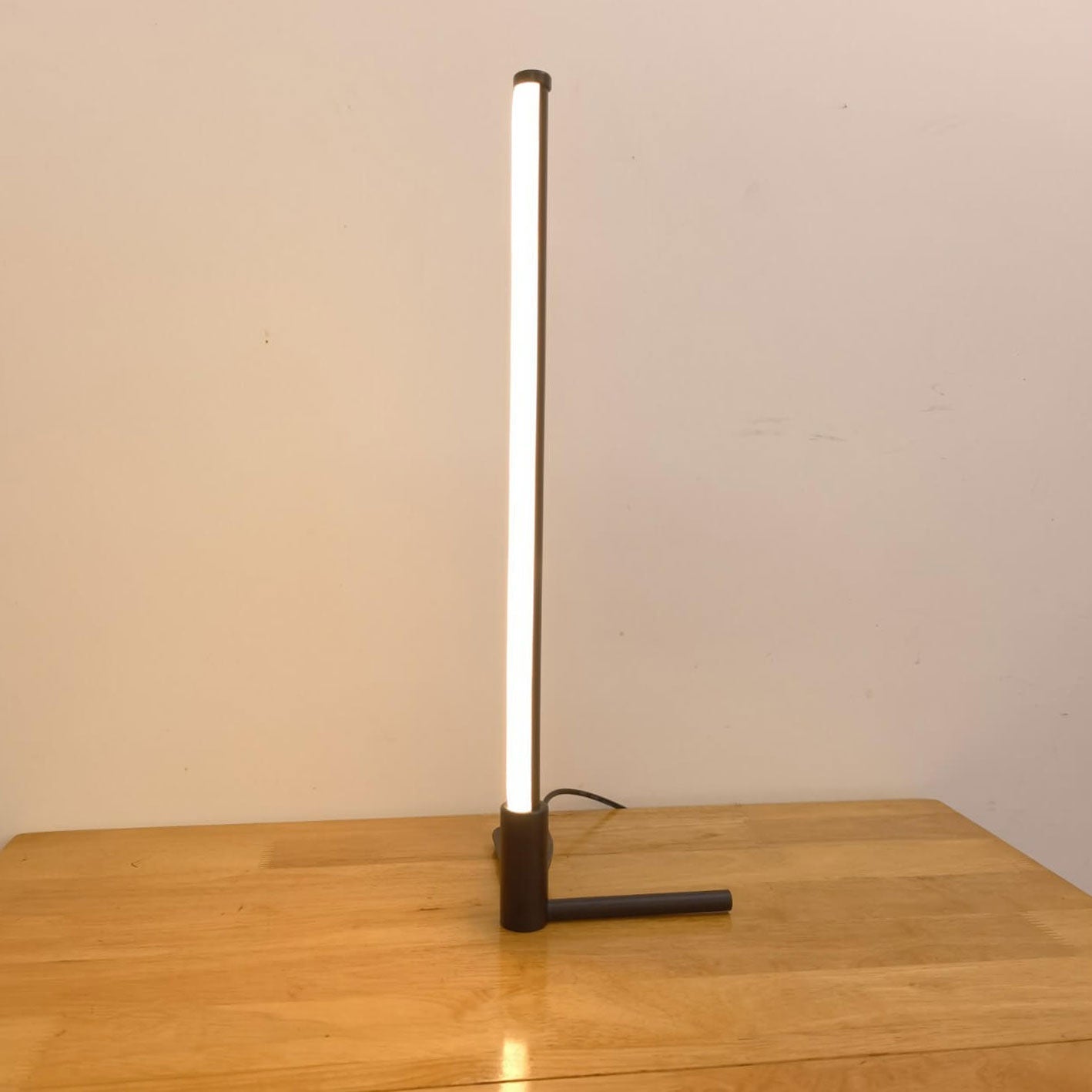 BowLift | Luminix Bar LED Table Lamp | Minimalist Design | Night Light & Ambient Lighting | Modern & Decorative